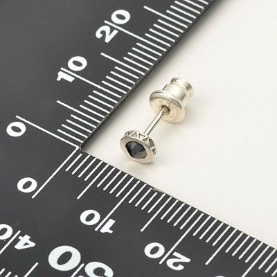 シルバースタッドピアス(片耳用)