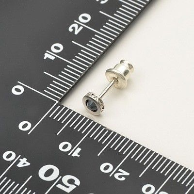 シルバースタッドピアス(片耳用)