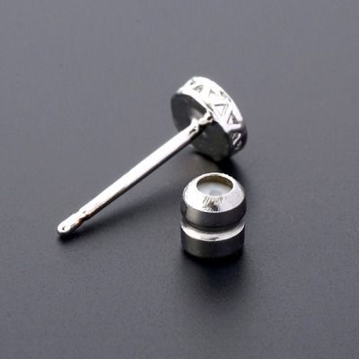 シルバースタッドピアス(片耳用)