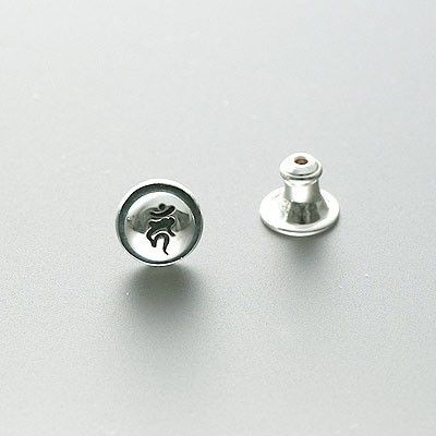 シルバースタッドピアス(片耳用)