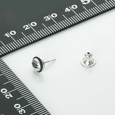 シルバースタッドピアス(片耳用)