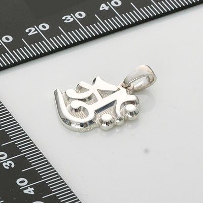 シルバーネックレス