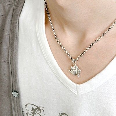 シルバーネックレス