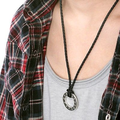 レザーネックレス