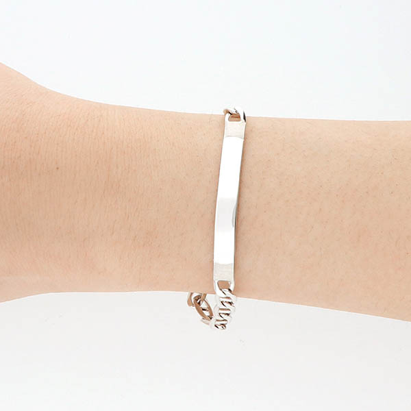 シルバーチェーンブレスレット