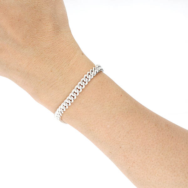 シルバーチェーンブレスレット