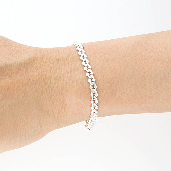 シルバーチェーンブレスレット