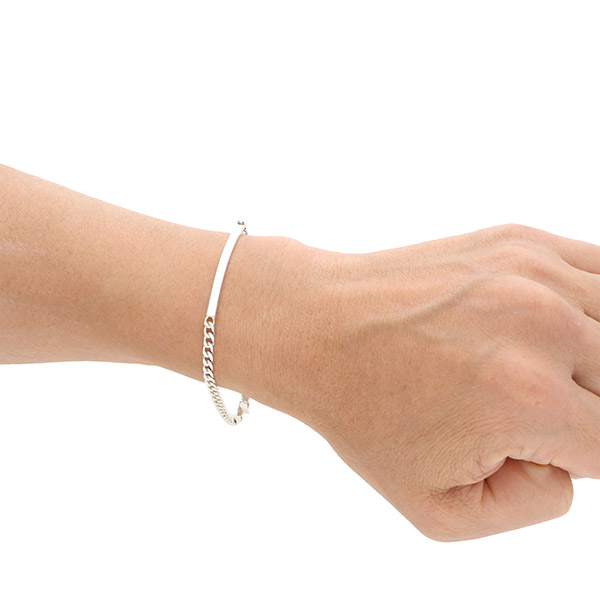 シルバーチェーンブレスレット