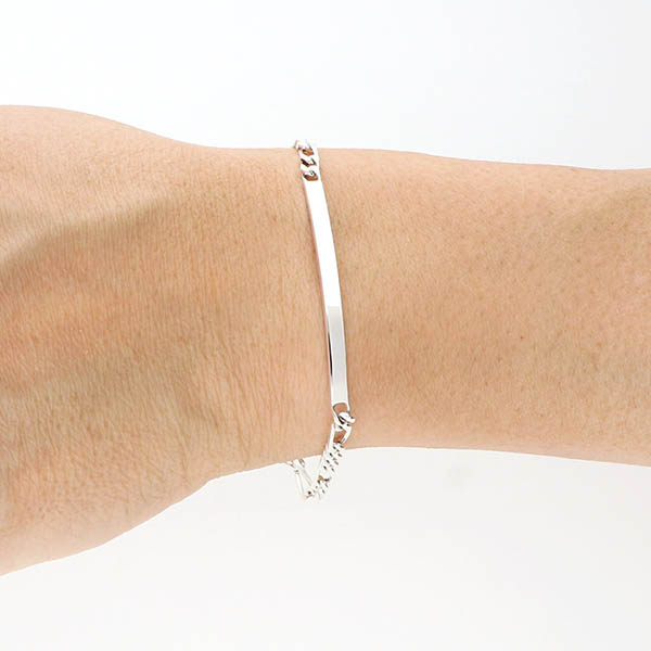 シルバーチェーンブレスレット