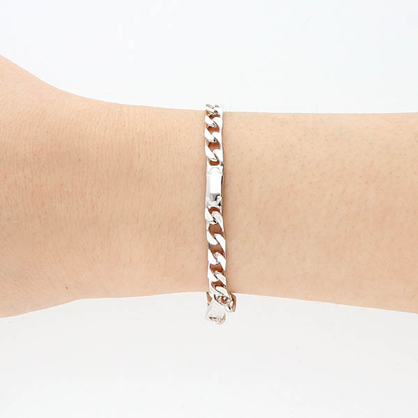 シルバーチェーンブレスレット