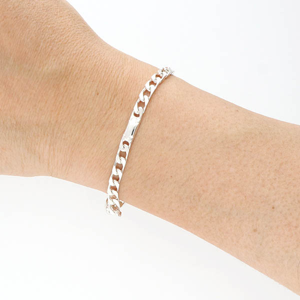シルバーチェーンブレスレット