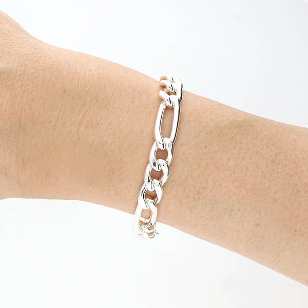 シルバーチェーンブレスレット