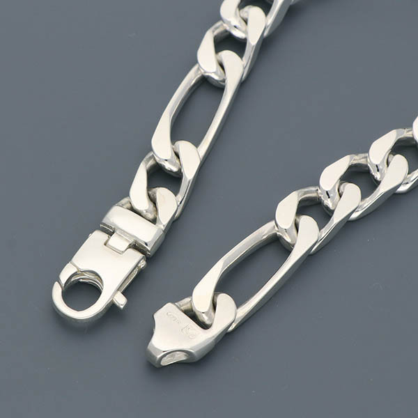 シルバーチェーンブレスレット