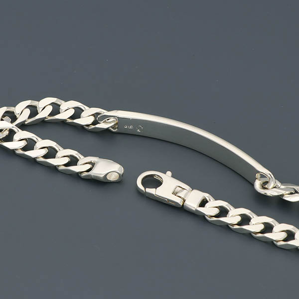 シルバーチェーンブレスレット