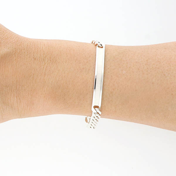 シルバーチェーンブレスレット