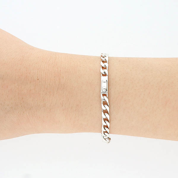 シルバーチェーンブレスレット
