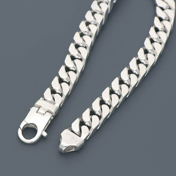 シルバーチェーンブレスレット