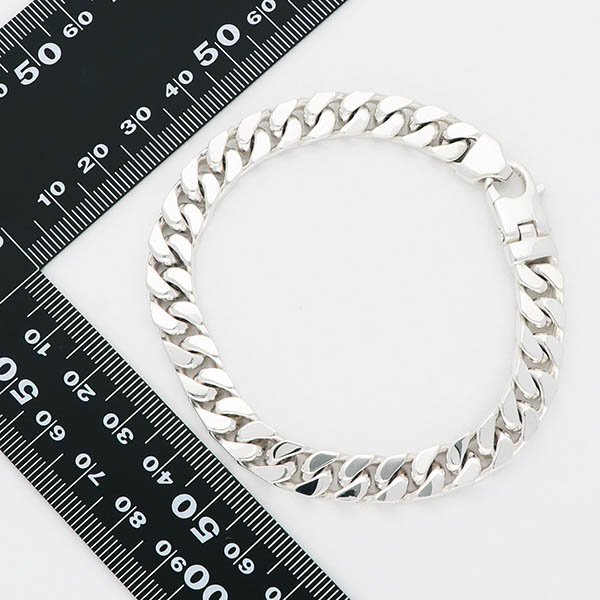 シルバーチェーンブレスレット