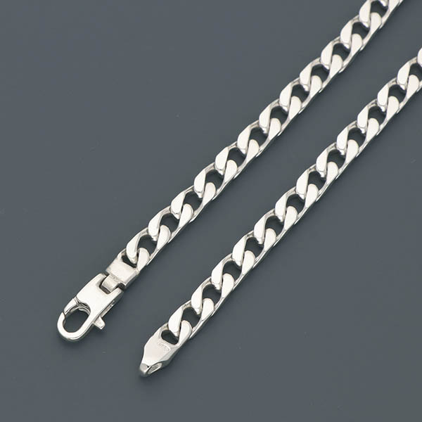 シルバーチェーンブレスレット