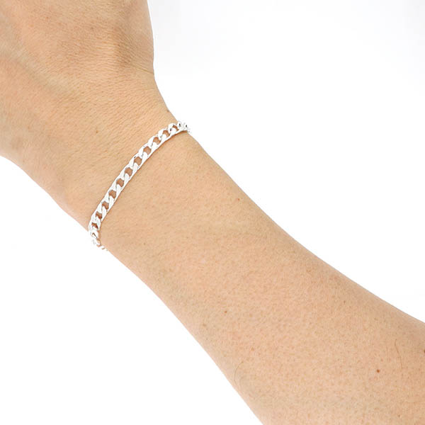 シルバーチェーンブレスレット