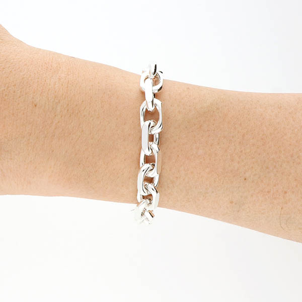 シルバーチェーンブレスレット