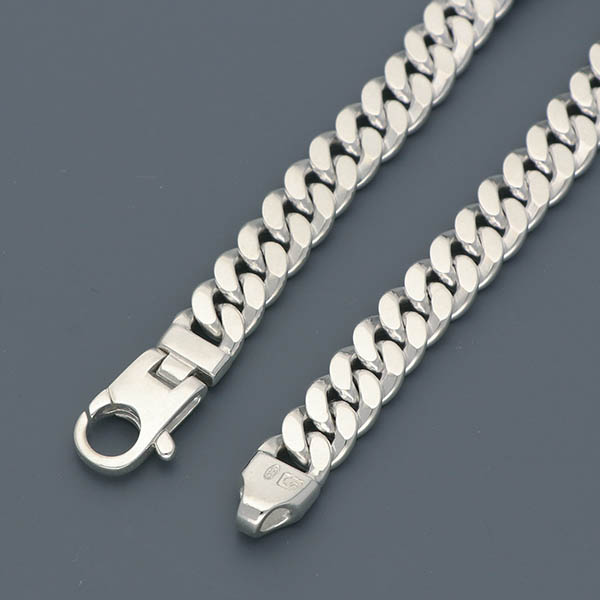 シルバーチェーンブレスレット