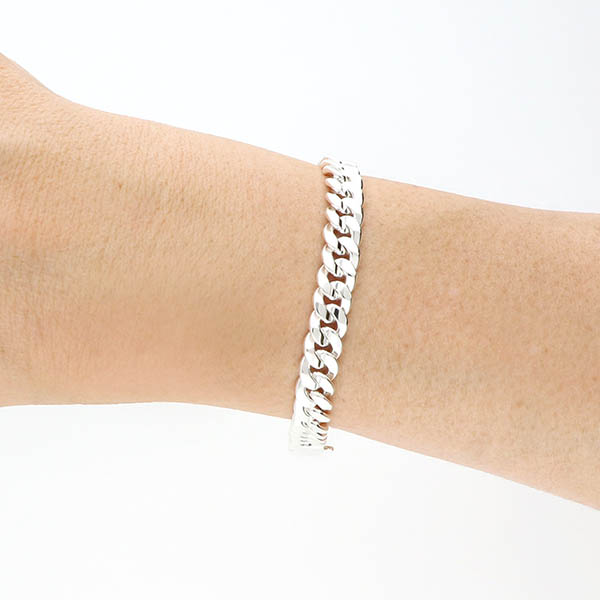 シルバーチェーンブレスレット