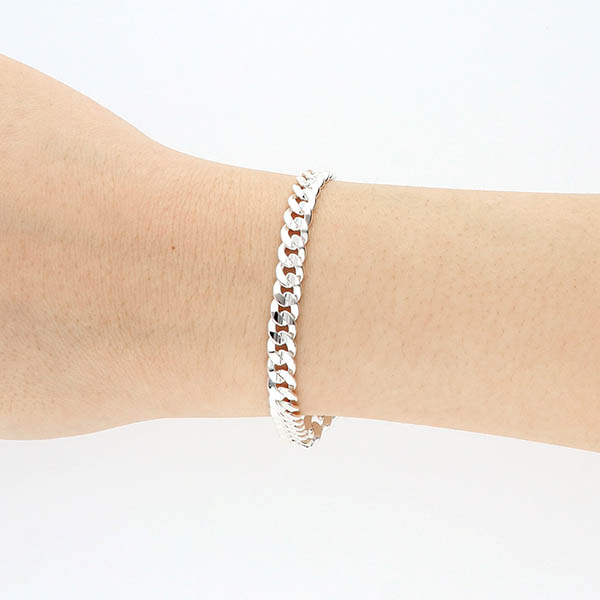 シルバーチェーンブレスレット