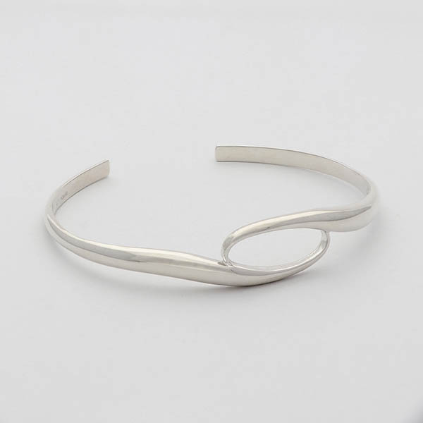 シルバーバングル