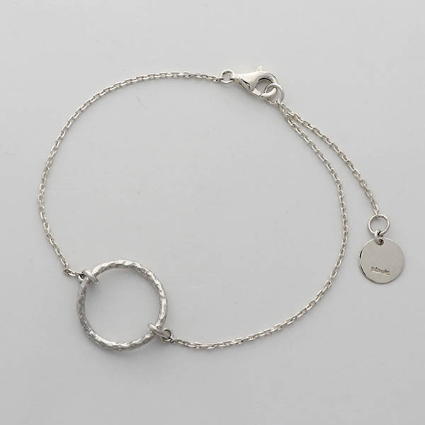 シルバーチェーンブレスレット