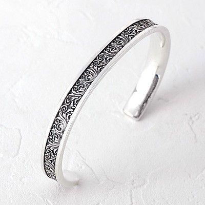 シルバーバングル