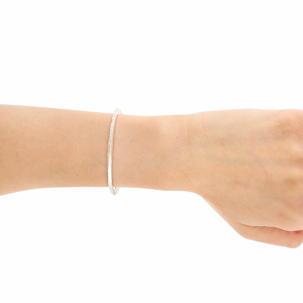 シルバーバングル