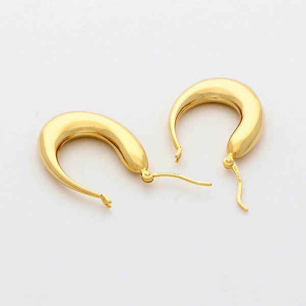 シルバーフープピアス