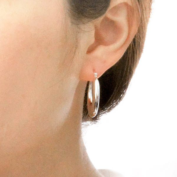 シルバーフープピアス