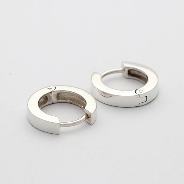 シルバーフープピアス