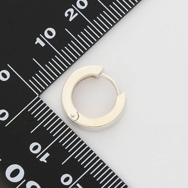 シルバーフープピアス