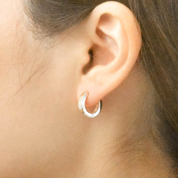 シルバーフープピアス