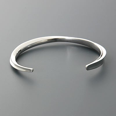 シルバーバングル