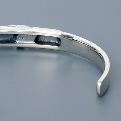 シルバーバングル