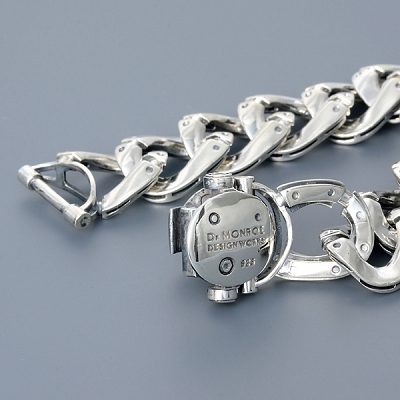 シルバーブレスレット