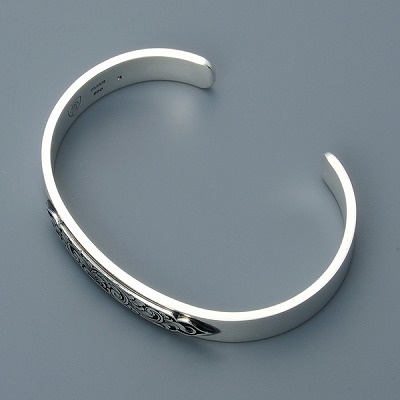 シルバーバングル