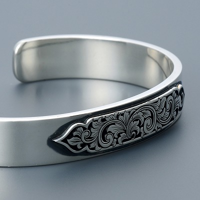 シルバーバングル