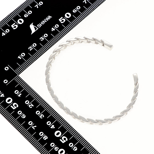 シルバーバングル