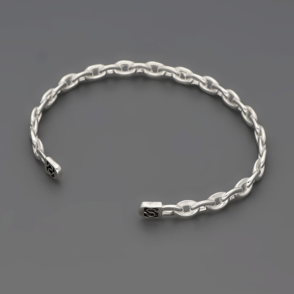 シルバーバングル