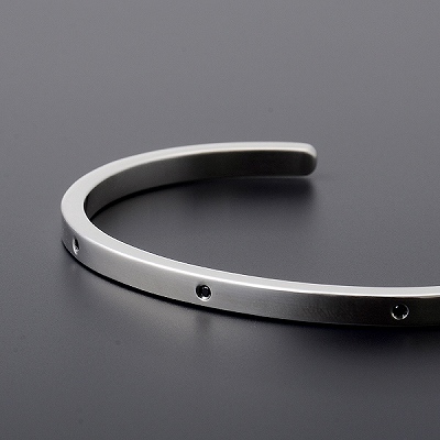 シルバーバングル