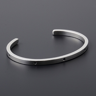 シルバーバングル