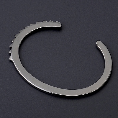 シルバーバングル