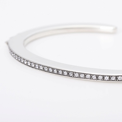 シルバーバングル