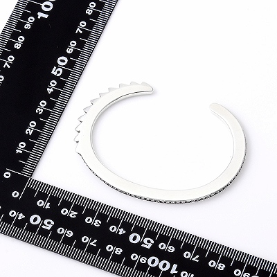 シルバーバングル