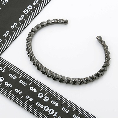 シルバーバングル